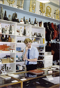 Bill Lewington History Images